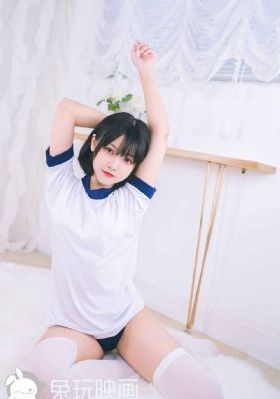 公交车上偷偷被cao到爽